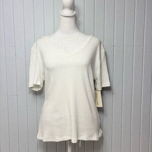 gemma & olivia White V-Neck Ribbed Short Sleeve Top size M ‎ NEW